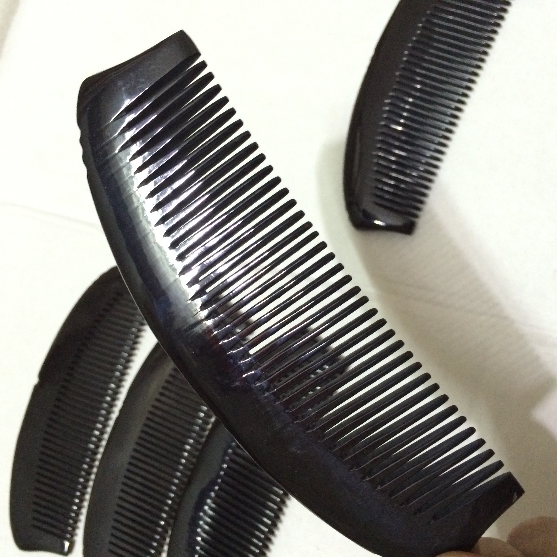 天然黑水牛角梳_牛角梳 天然黑水牛角梳子月形款加厚美发梳12-16厘米 