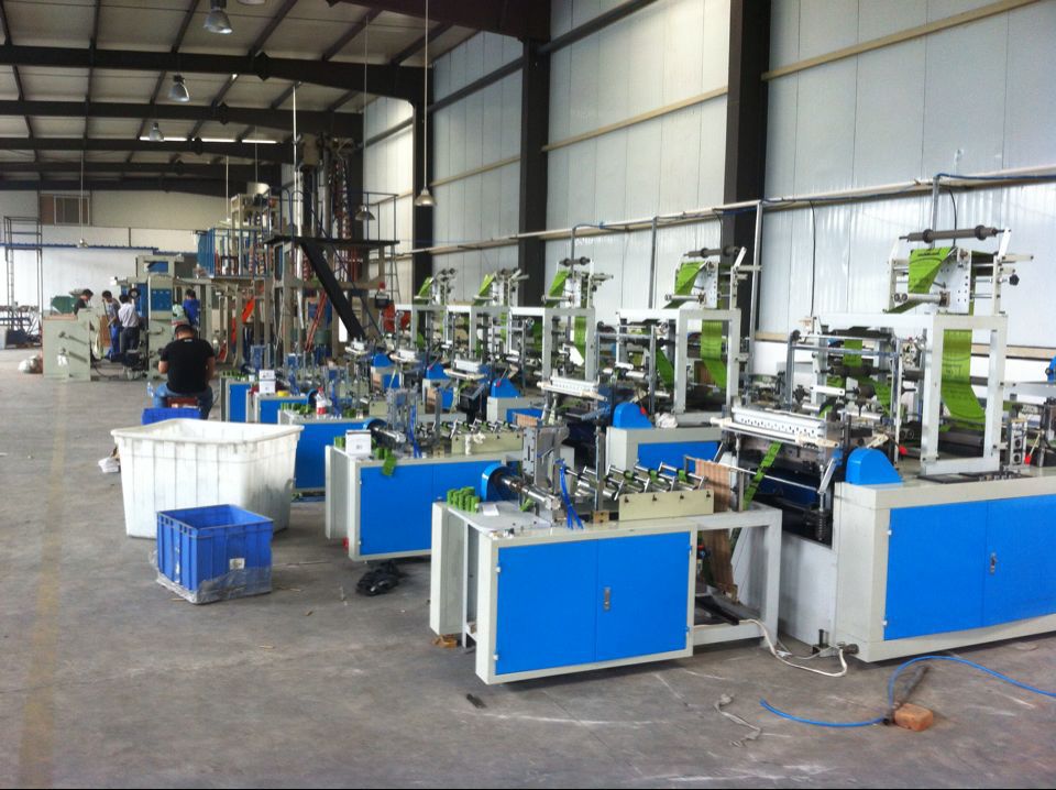 厂家直销性能稳定500型宠物垃圾袋制袋机 免费培训生产教程