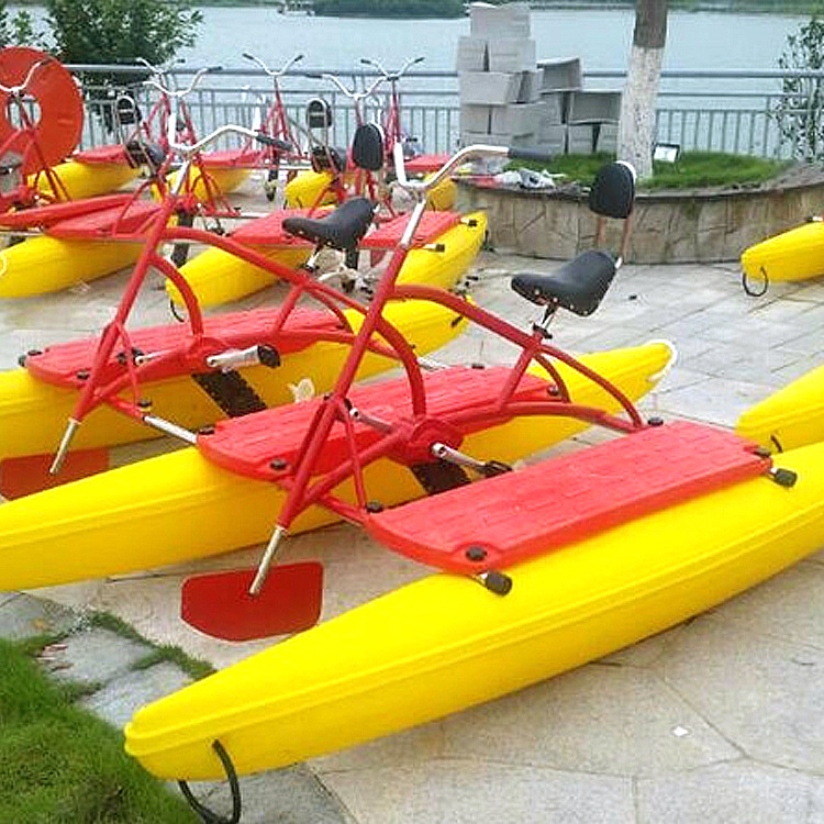 源头厂家烟台海德龙出售香蕉双人水上自行车