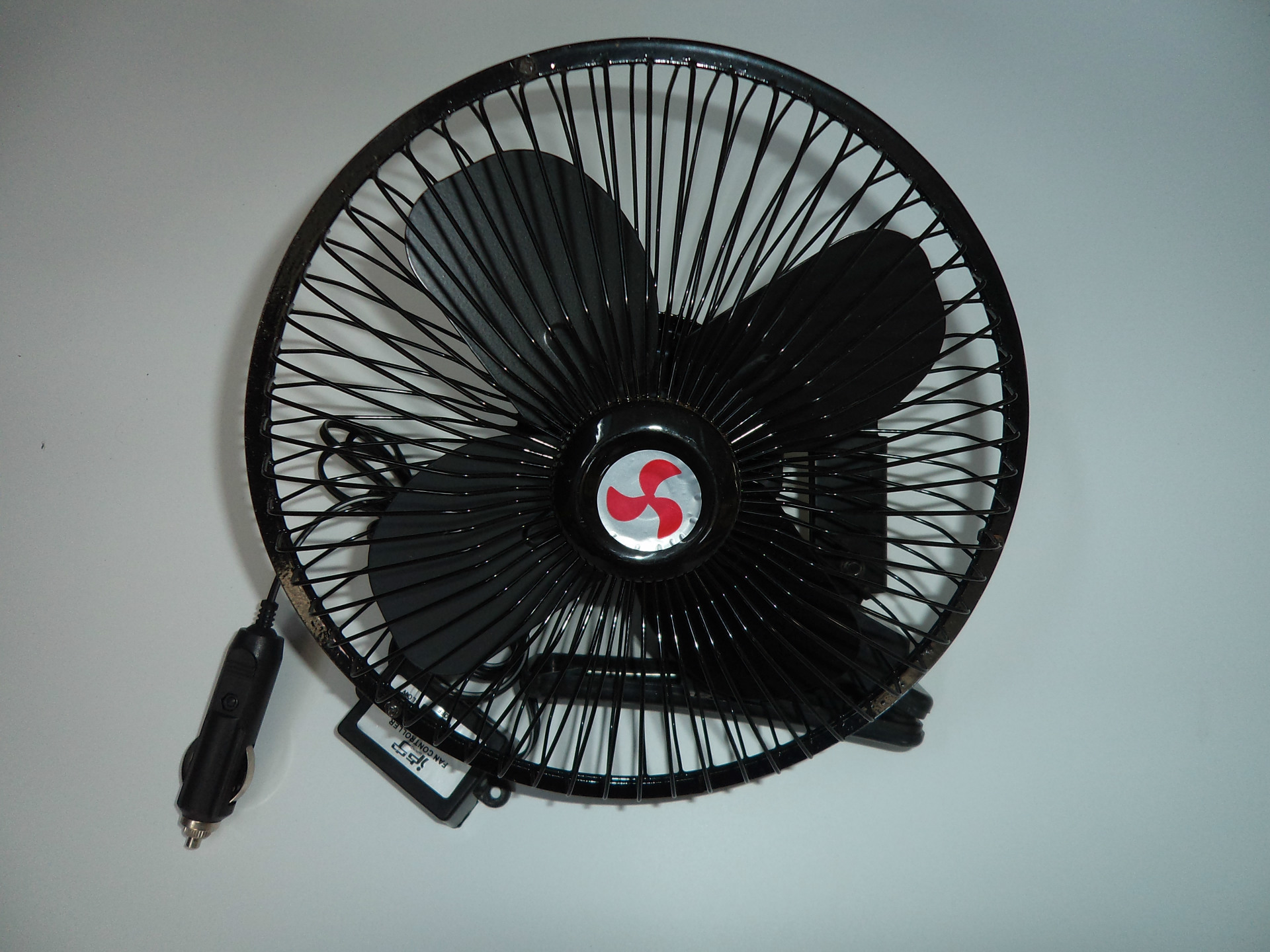 大风力8寸车用4叶风扇车载金属12v汽车电风扇夏季汽车降温风扇