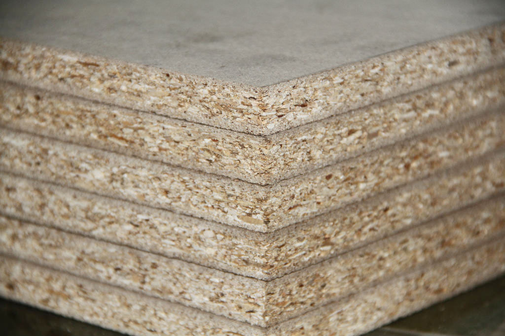 厂家直销定向刨花板 e1及环保原生态实木板材 高密度刨花板颗粒板