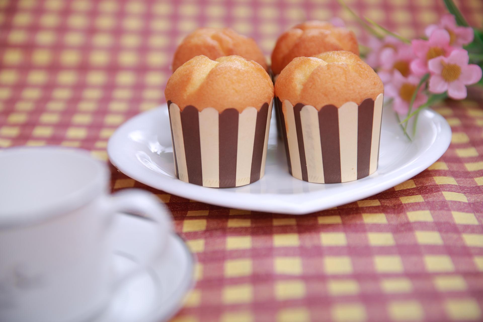 鑫德盈哈雷欧式蛋糕500克草莓味休闲糕点低价代发批发