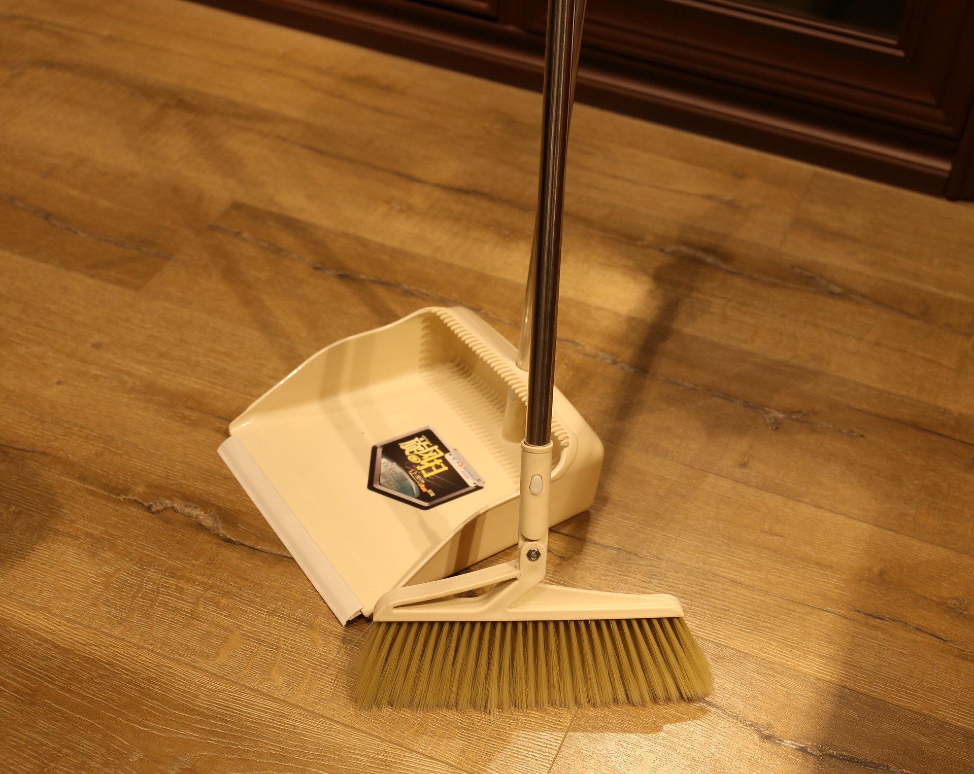 嘉仕丽家用塑料扫帚畚箕畚斗组合不锈钢杆扫把簸箕软毛地板笤帚