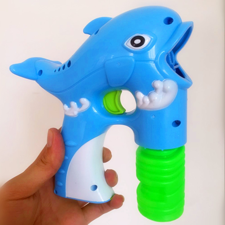 泰利成-电动泡泡枪大号全自动电动海豚泡泡枪灯光音乐厂家直销