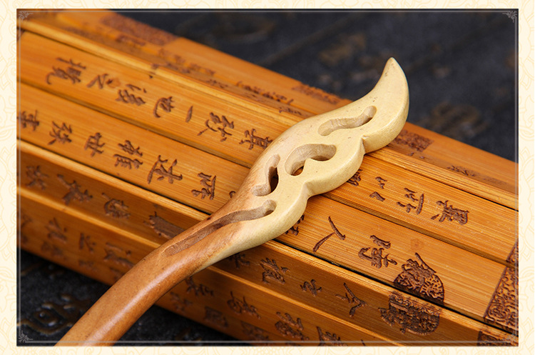 批发工艺羽毛簪子 厂家供应木雕工艺品创意木质发簪发饰可定制