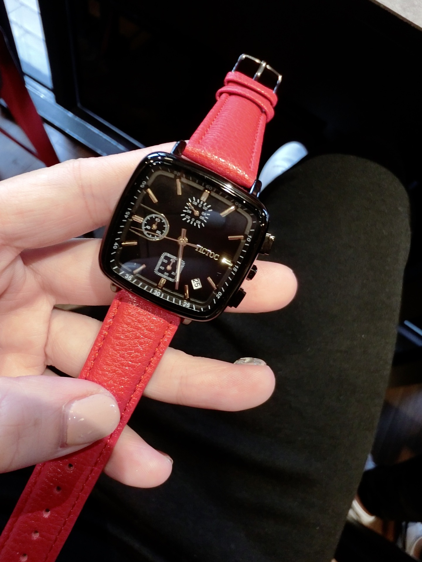 韩国潮流时装品牌tt皮带腕表 中性个性手表时尚手表 微商一件代发