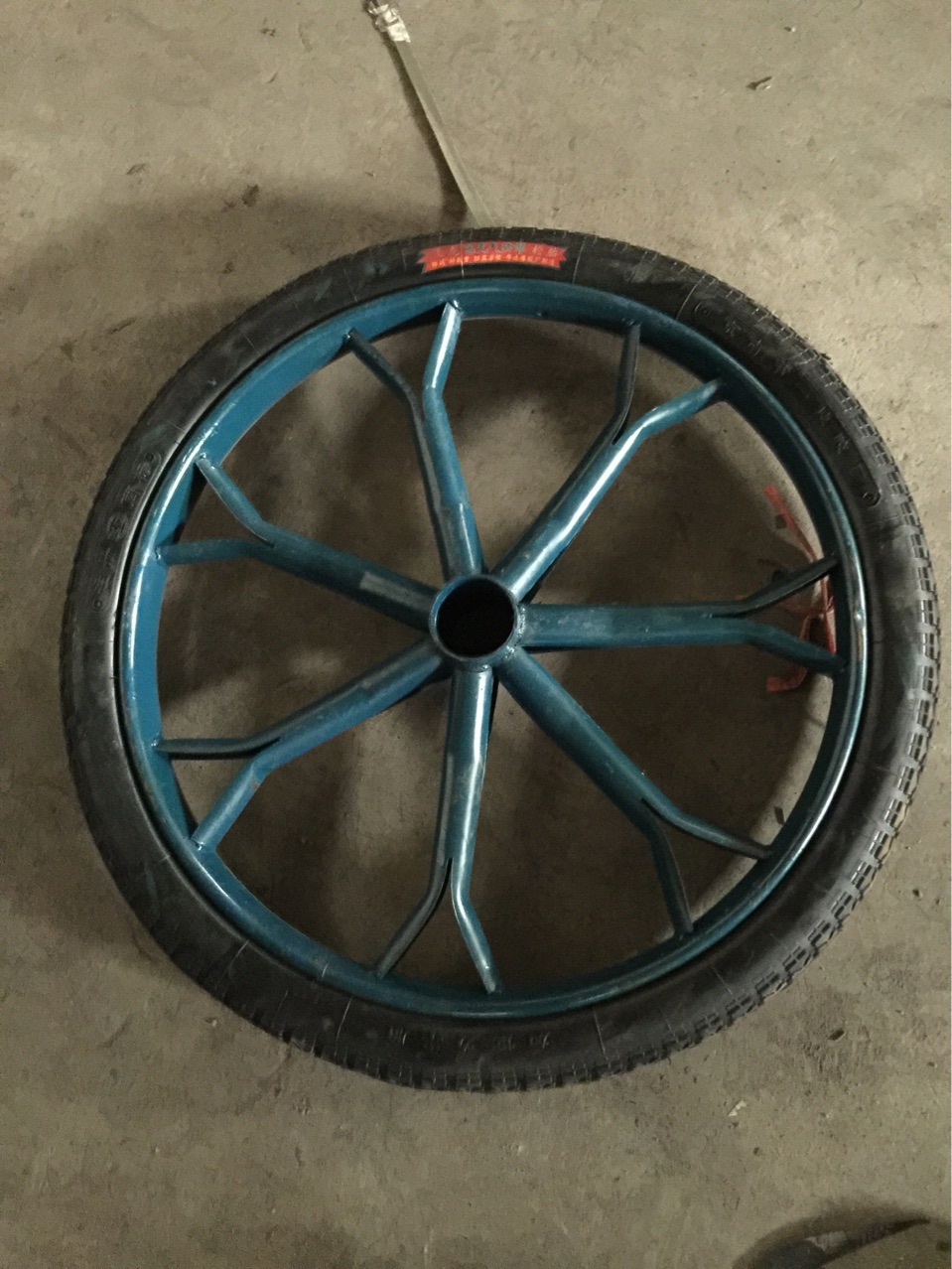 26寸重管免充气橡胶工地建筑人力车双轮车斗车实心发泡轮胎