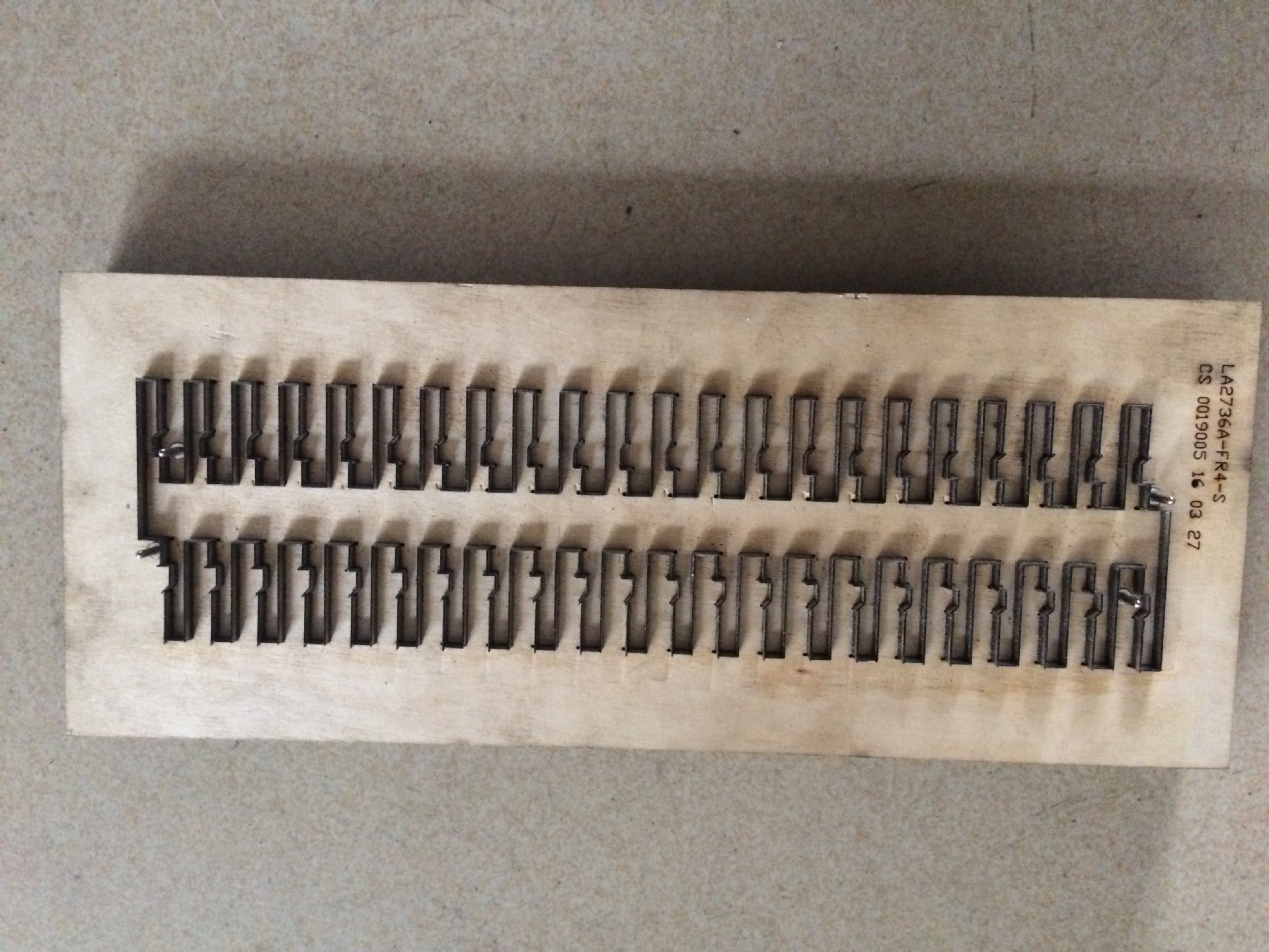 东莞黄江深圳公明激光刀模厂楼村圳美模具厂家模切治具加工海绵