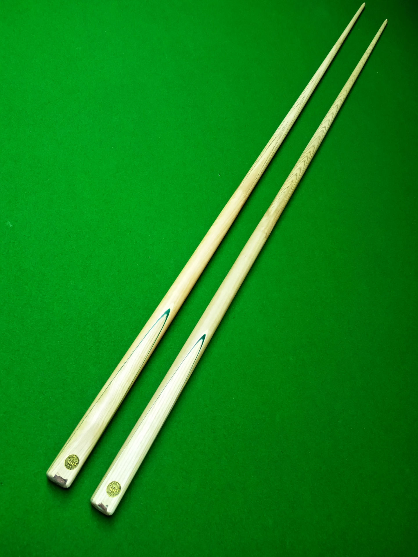 批发黑八台球杆 单支台球杆 一体通杆小头斯诺克杆九球桌台球杆