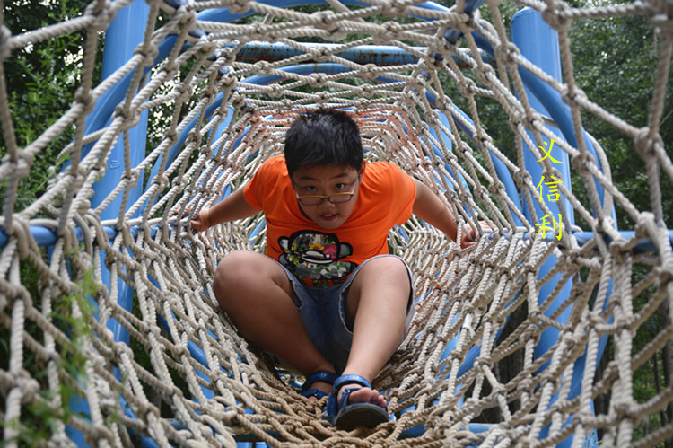 义信利厂家儿童攀爬网安全网户外拓展训练网异