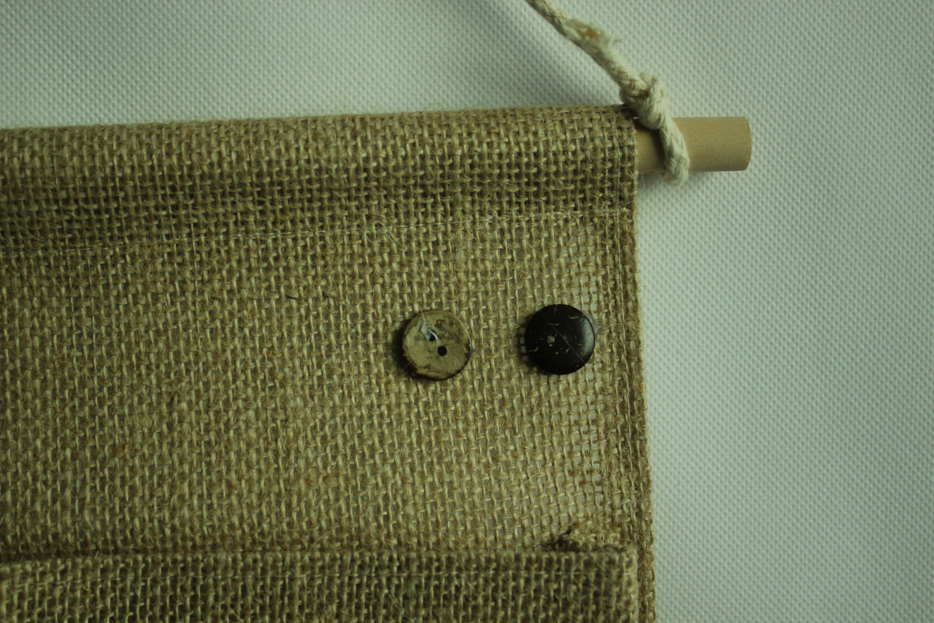 2016新品 淡黄色分类式麻料6口挂壁袋 厂家低价促销批发