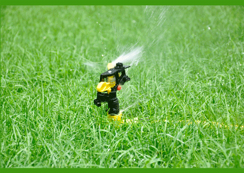 4分黄塑料摇摆旋转摇臂喷头可控角度草坪园艺喷灌喷头降温喷泉水