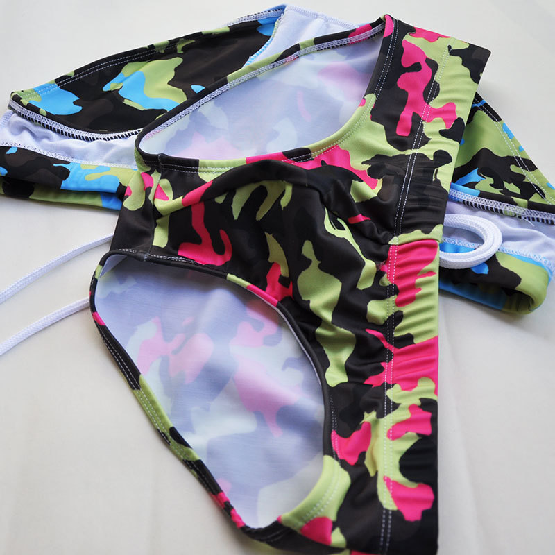 厂家直销新款男士迷彩三角泳裤时尚印花货源低价批发男士三角泳裤