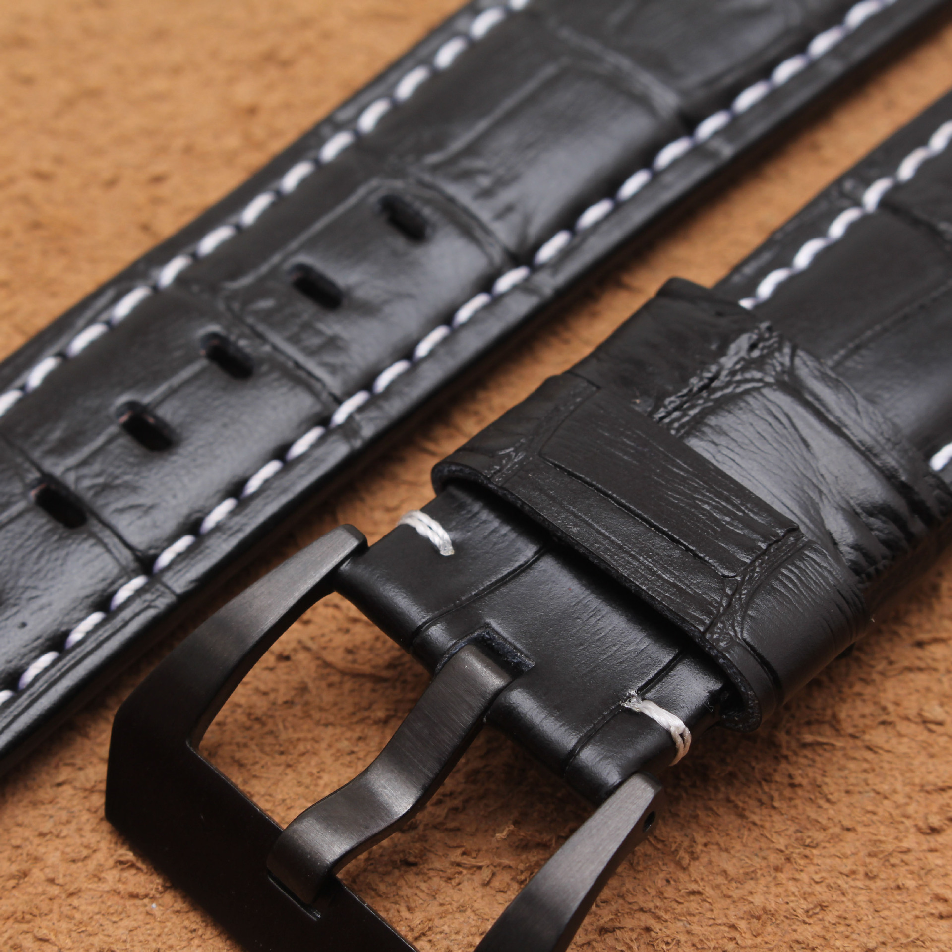 鸿空沛纳表带意大利进口真皮手表带鳄纹牛皮男士 黑色白线24|22