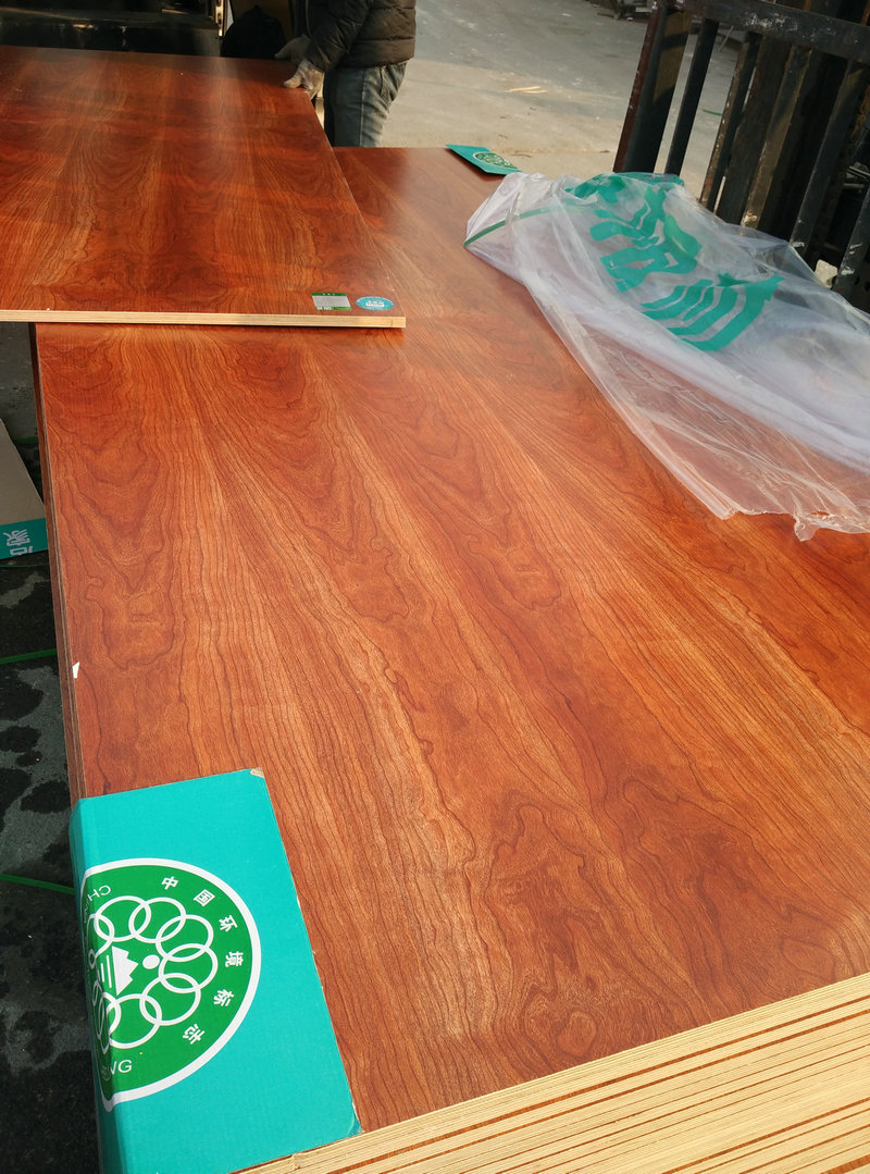 厂家直销 免漆黄花梨木家具板 优质贴面多层板 5mm家装多层板批发