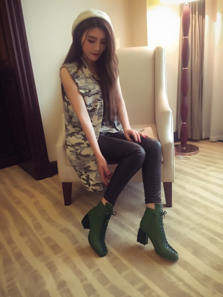 莨凤新款秋冬头层牛皮低筒欧美流行马丁靴交