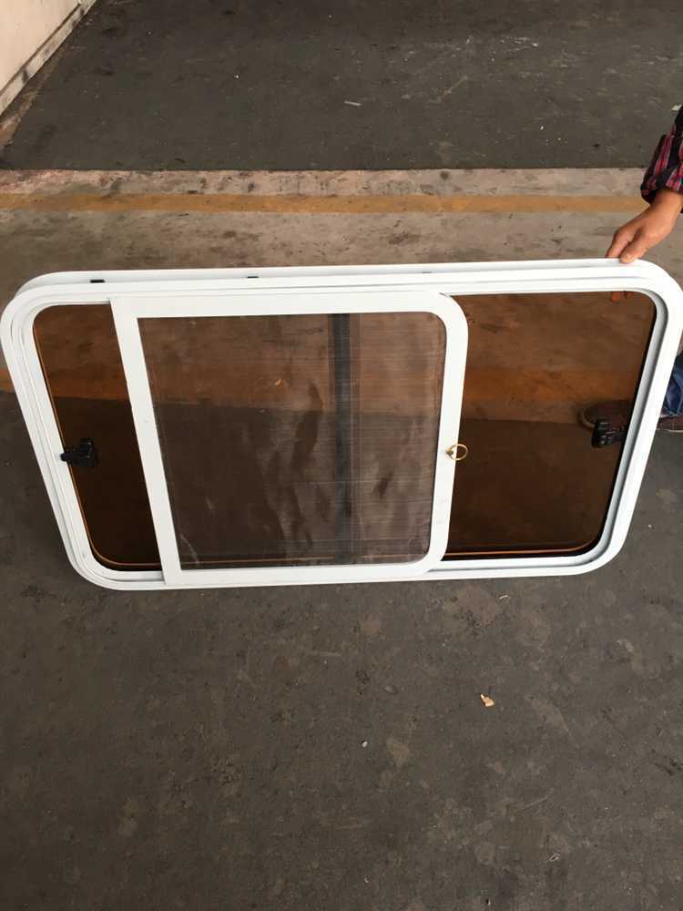 汽车 电动车 改装车及船用铝合金玻璃推拉窗