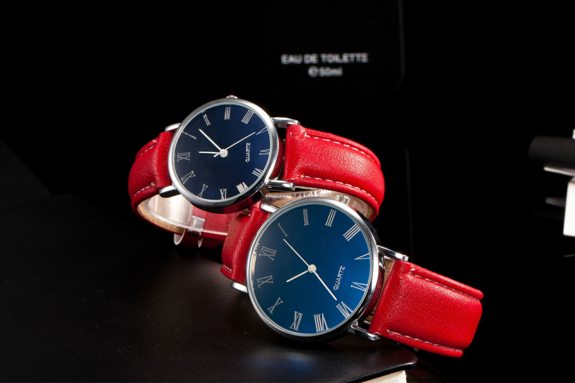 9002男女炫彩防水情侣皮带手表 爆款淘宝微商一手正品货源手表