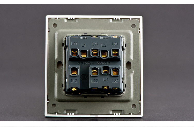 家用白色a3系列三开双控开关 楼道卧室纯白墙壁开关 货源充足