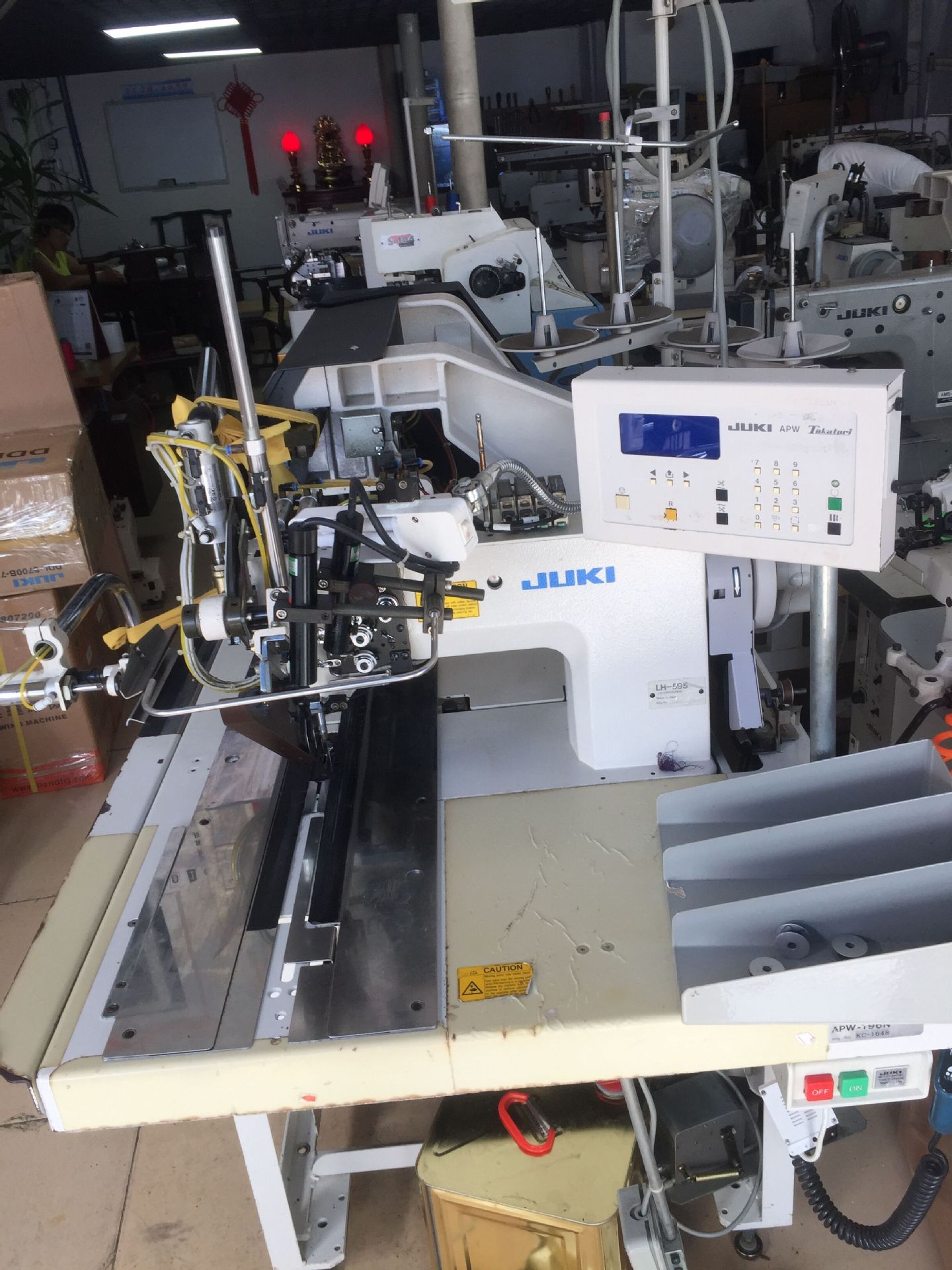 首页 机械设备 服装制作设备 开袋机 >供应二手原装进口重机196n全