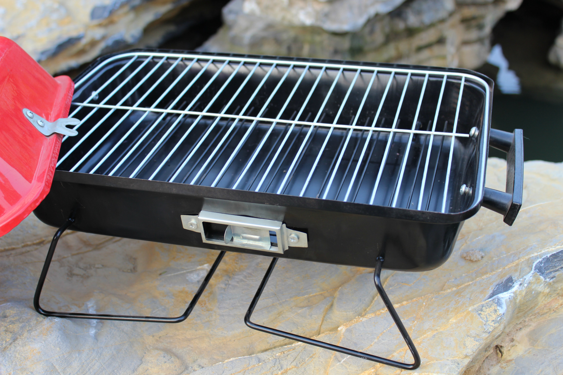 铂荣鸽 野外烧烤炉汉堡式炉情侣烤架定做小号便捷烧烤炉一件代发