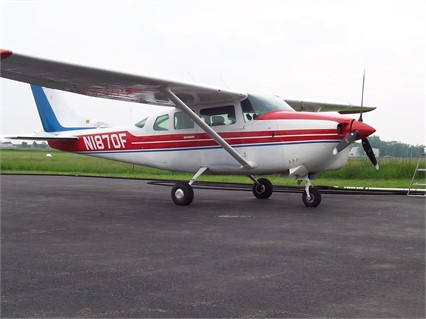 私人飞机 1966架塞斯纳210 固定翼飞机