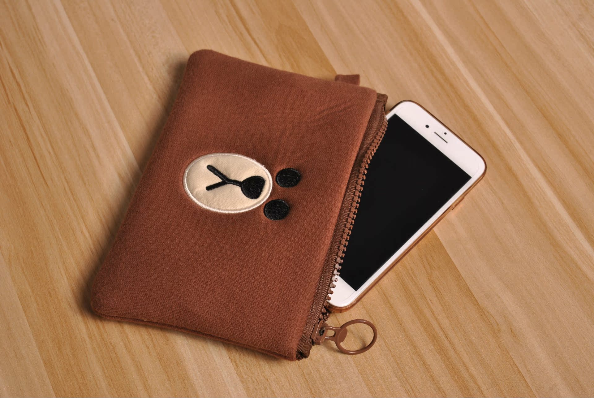 韩国爆款 布朗卡通四角包 可爱 呆萌手机