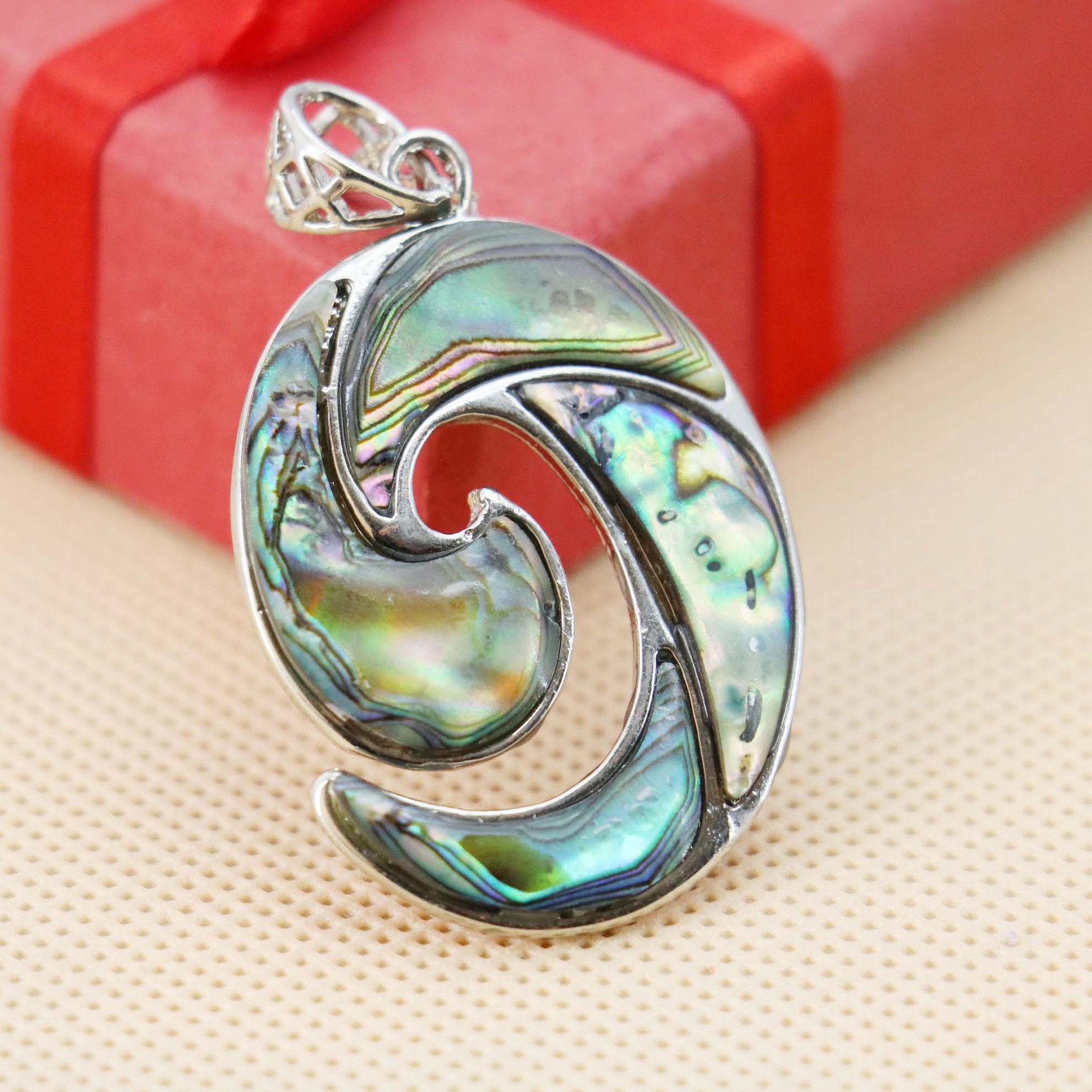 28x37mm天然彩贝吊坠女招财幸运挂饰礼物流行饰品项链配件民族风