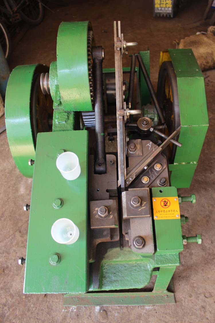 m3-5 滚筒系列高速搓丝机