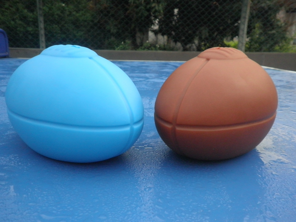 厂家加工搪胶存钱罐 仿真橄榄球存钱罐 创意开发加工存钱罐