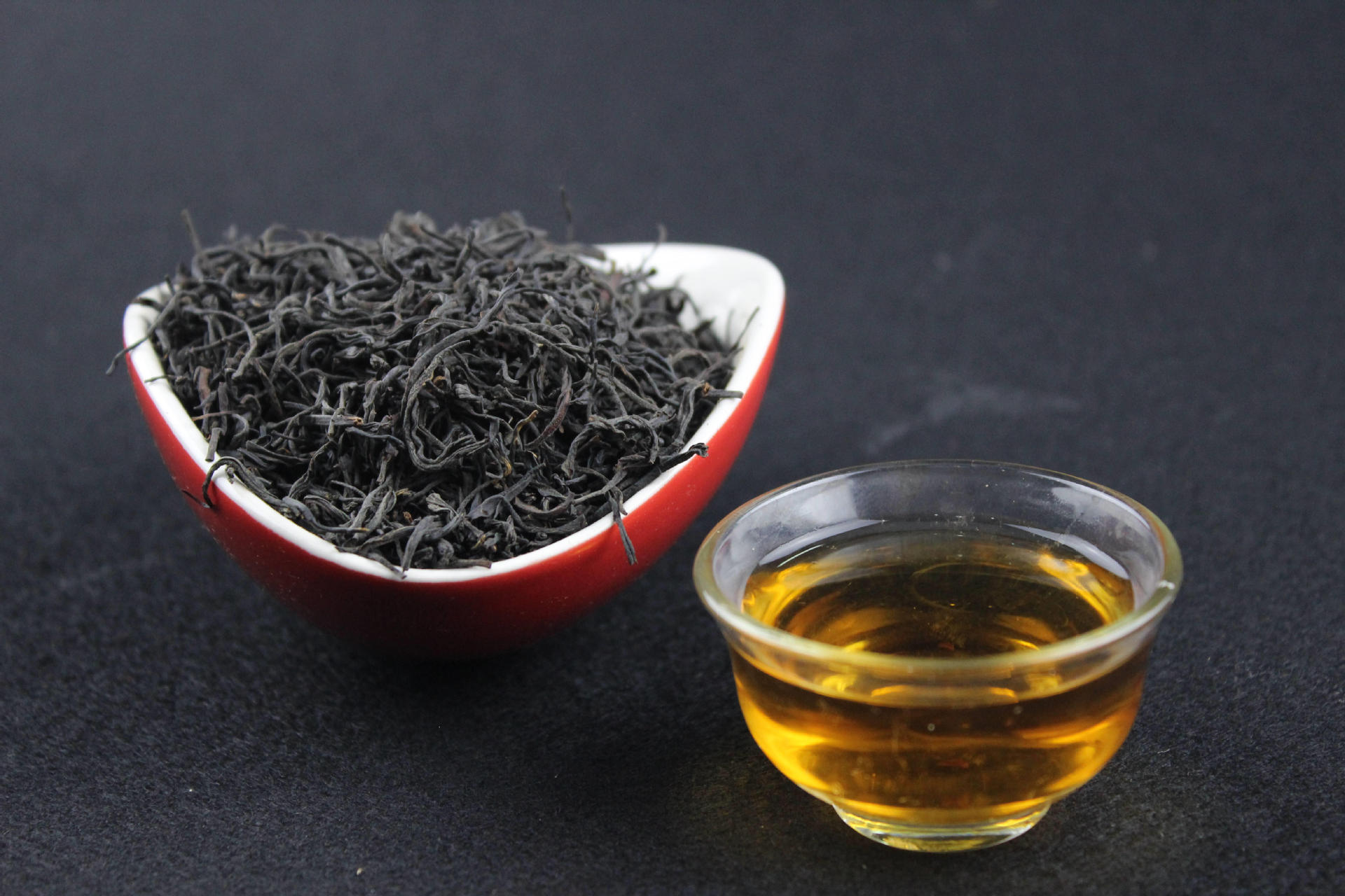 一品正山小种 正宗武夷山桐木关特产 功夫红茶 散装茶叶 批发