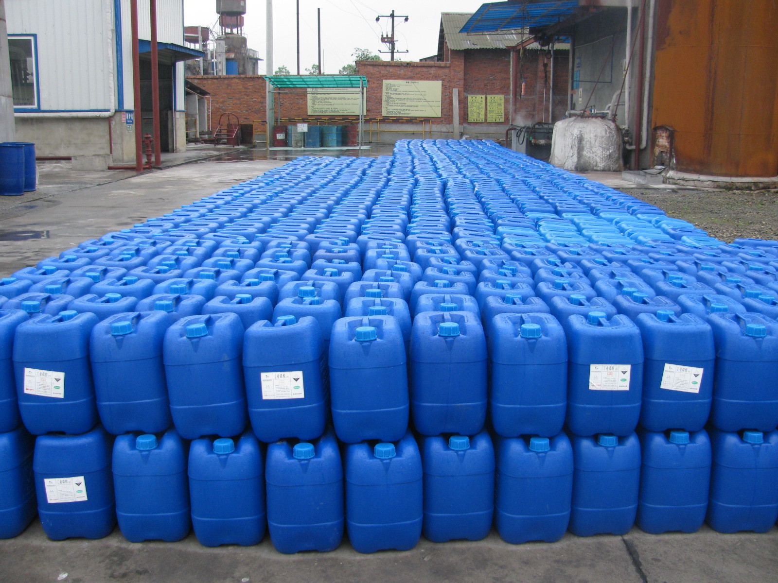 生产耐火磷酸二氢铝粘稠液体耐火材料胶粘剂粘合剂用于耐火砖水泥