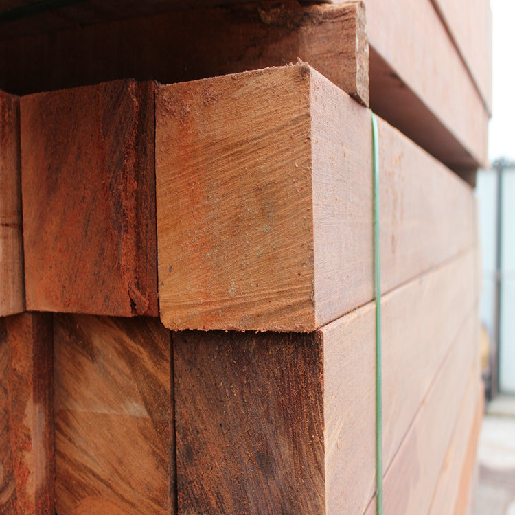 专业销售 户外柳桉防腐木圆柱 柳桉防腐木凉亭 户外景观黄柳桉木