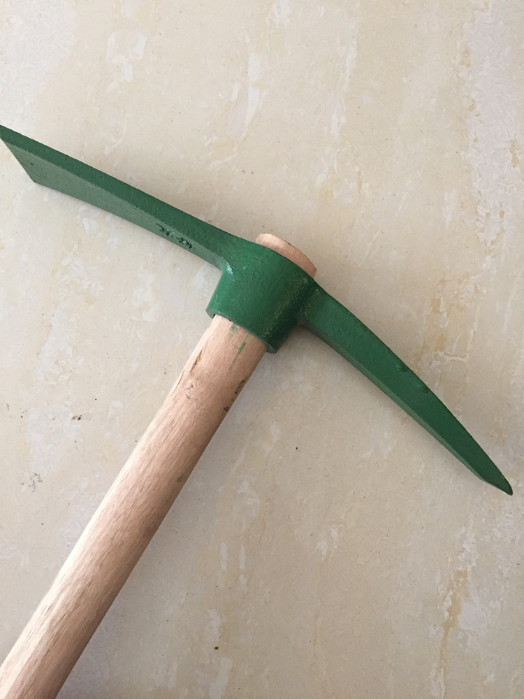 厂家直销 正品木柄十字小洋镐军镐工兵镐建筑工具 便携i轻便钢镐