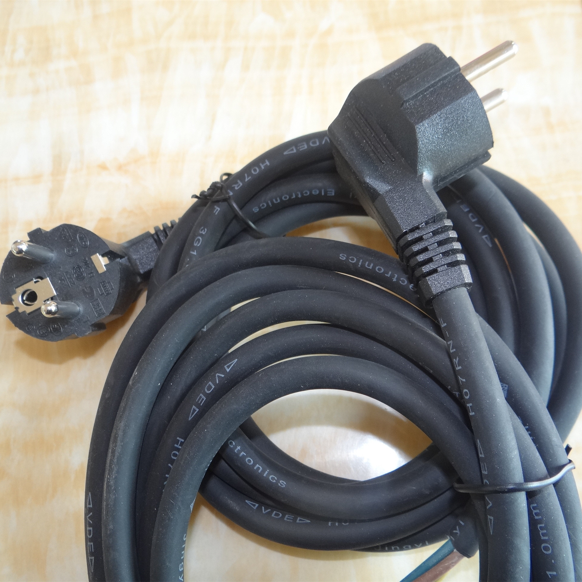 欧规vde认证电源线 欧标电源线 欧式烟斗插电源线 法国头电源线