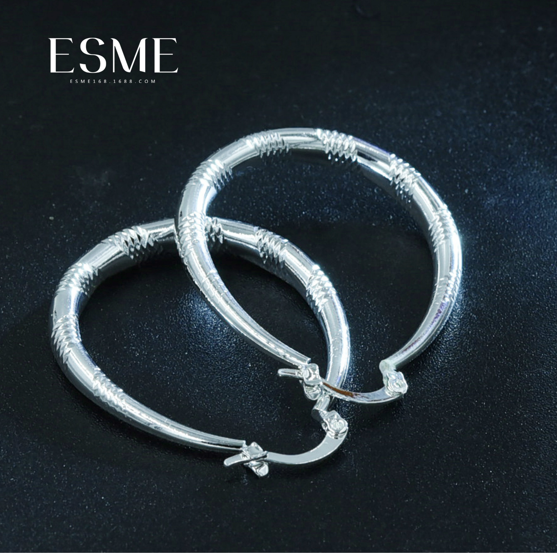 925镀银首饰批发电镀银饰复古小u形螺旋波纹耳环外贸热销时尚经典