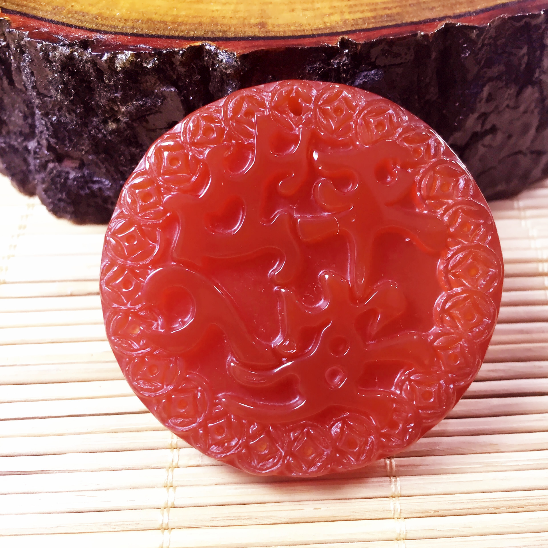 厂家批发 玉石红色玛瑙 出入平安 吊坠挂件 车挂流苏配件玉器礼品