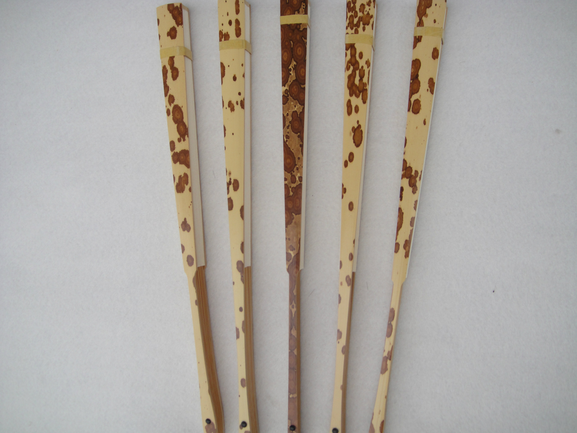 5寸梅妃扇骨梅鹿斑竹湘妃宣纸折扇梅妃折扇 - 工艺品批发交易网