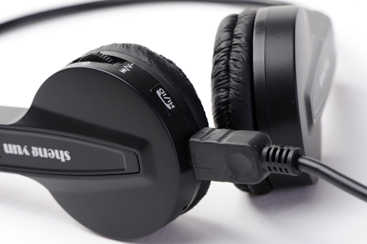 立体声 头戴式hifi立体声运动耳麦通话 圣韵便携轻巧无线蓝牙耳机bh