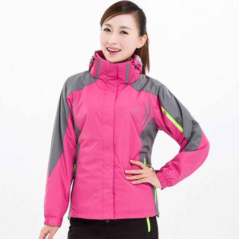 幼狼冲锋衣女两件套三合一秋冬款防水透气保暖户外旅行登山服女