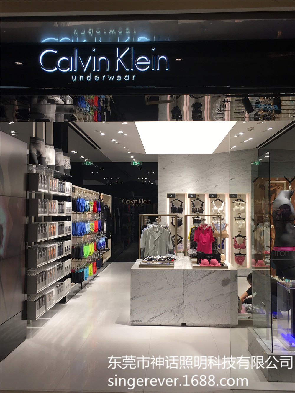 2, calvinklein官网:ck手表官网网址?