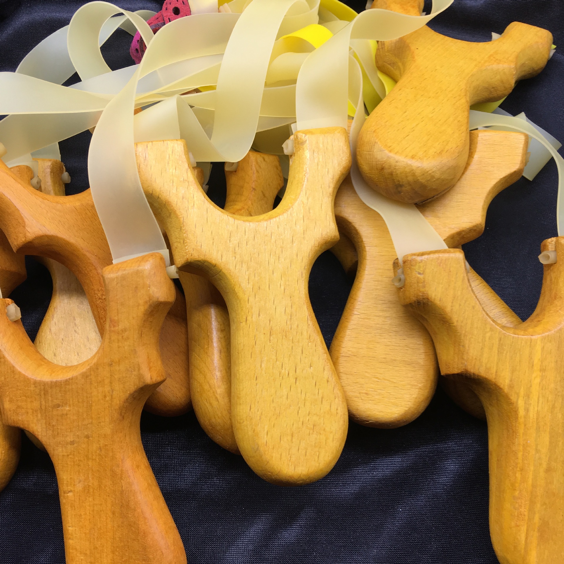 榉木扁皮筋弹弓 黄色漆榉木顶卡扁皮弹弓 户外竞技扁皮弓