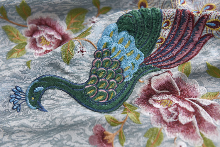 一件代发 柯桥客厅卧室中式古典孔雀绣花窗