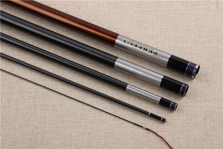 化氏龙纹鲤典藏版鱼竿超轻硬4.5.4米手竿28调台钓竿高碳素鲤鱼竿