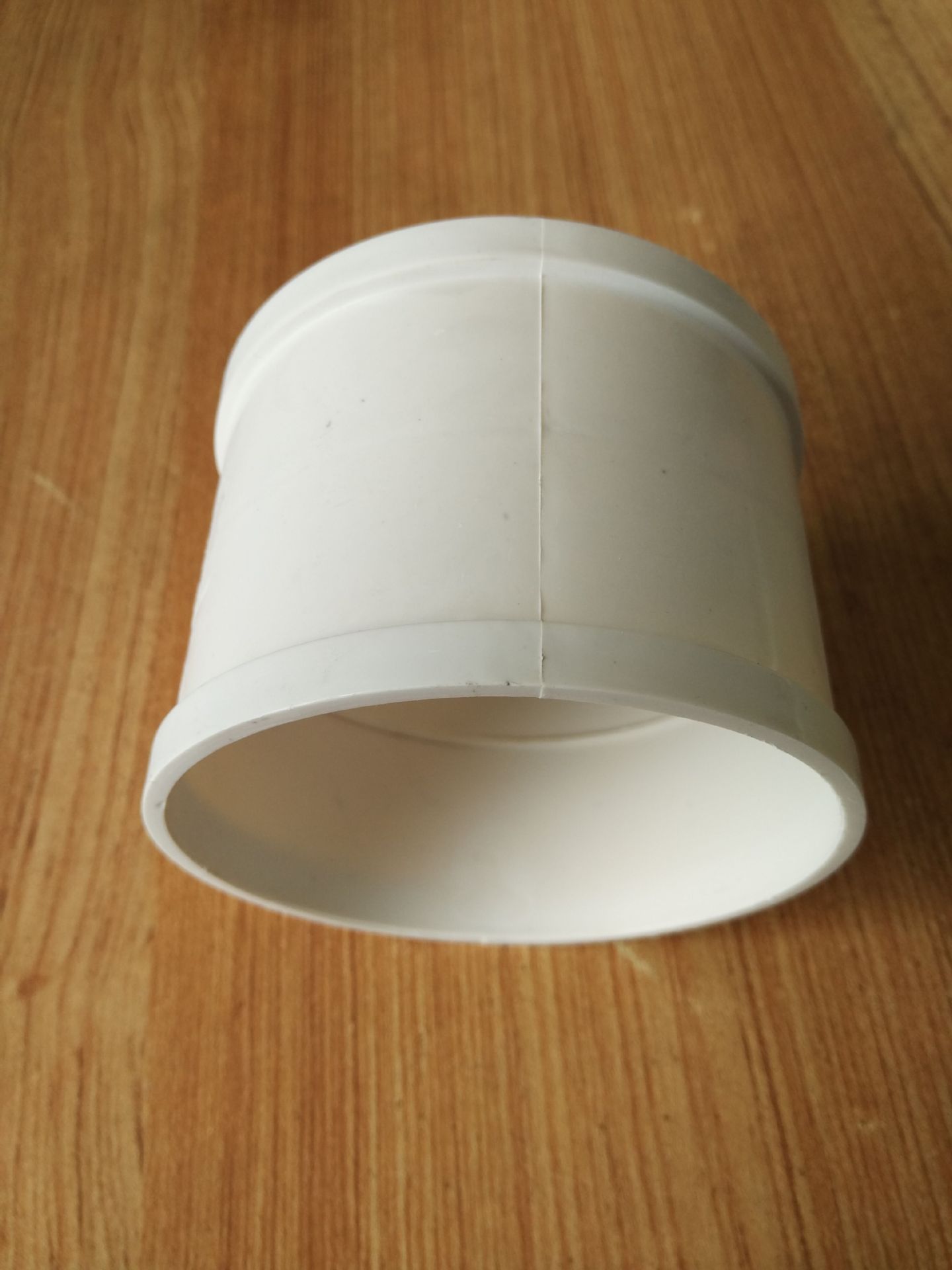 江苏江阴厂家直销upvc排水管件90直接