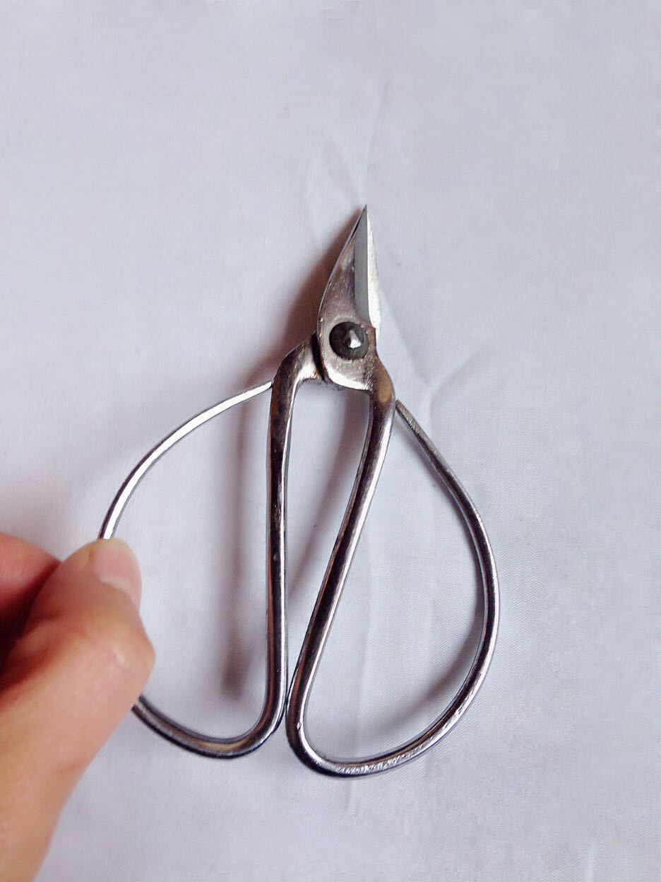 厂家直销手工锻打家用剪刀镀铬指甲钳学生剪老款小号短头剪刀短嘴