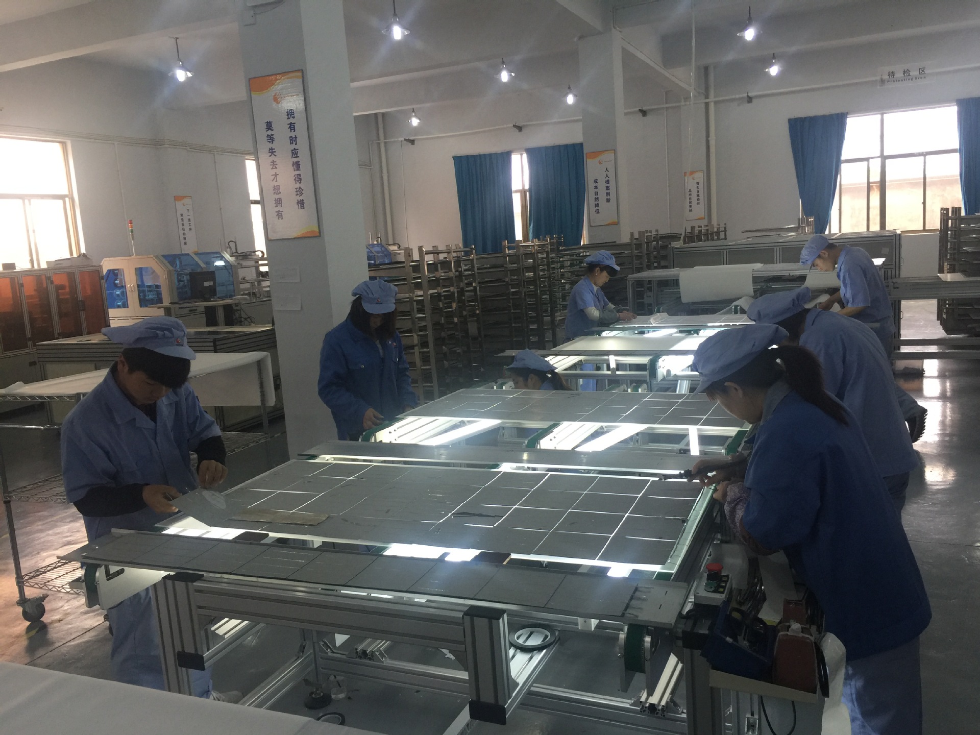 现货非晶硅小太阳能电池板芯片家用照车载光伏发电板厂家组件系统