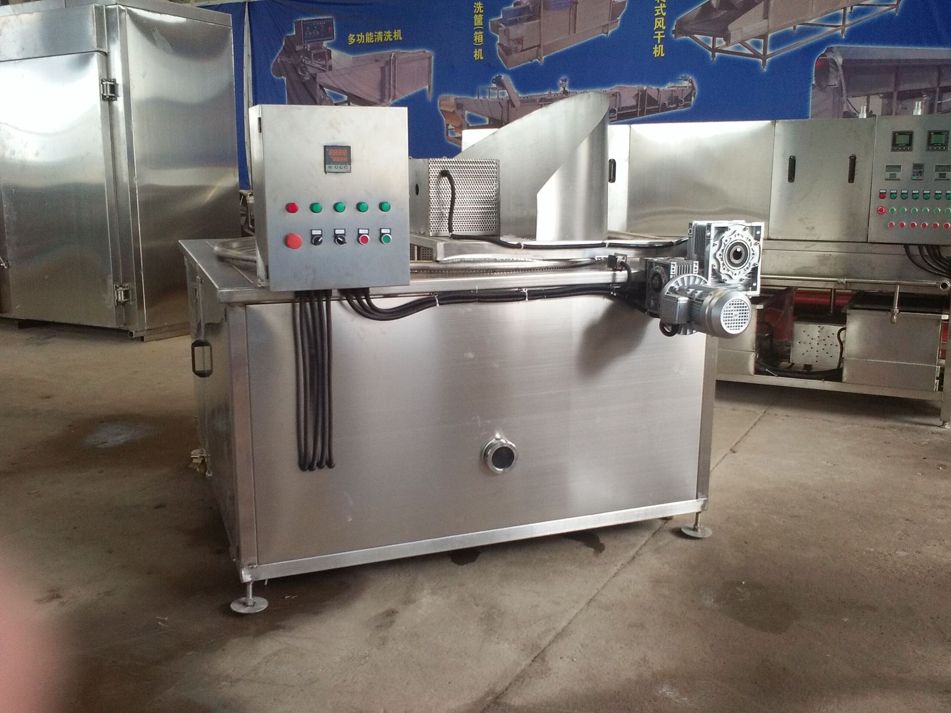 首页 食品饮料 食品饮料加工设备 油炸锅 >手动翻转式油水分离油炸机