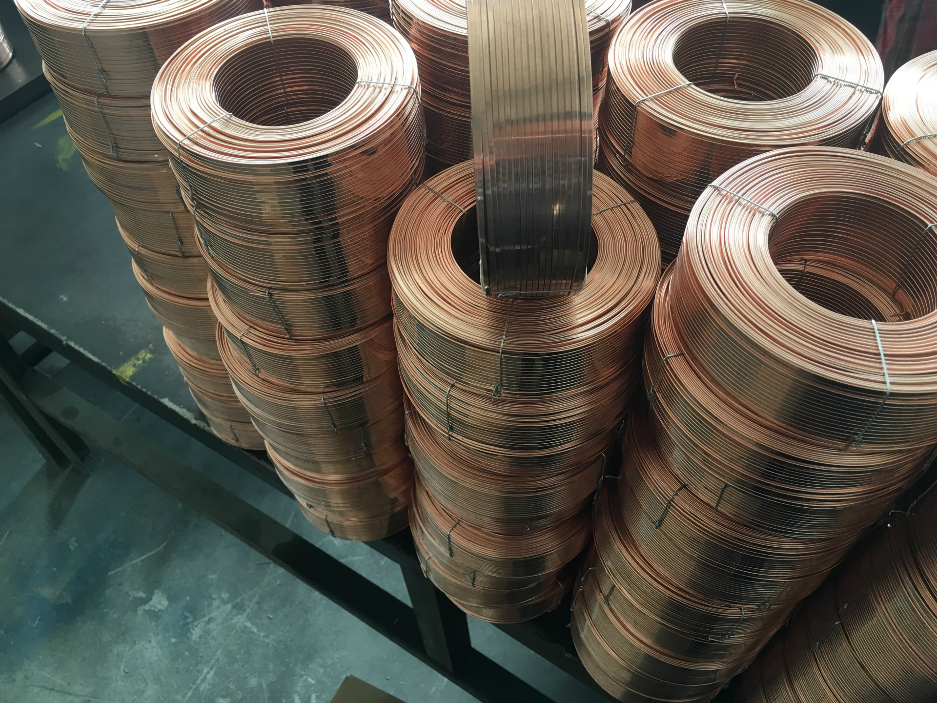 厂家直销优质镀锌镀铜纸箱专用扁丝钉丝钉线可定制规格自选包装