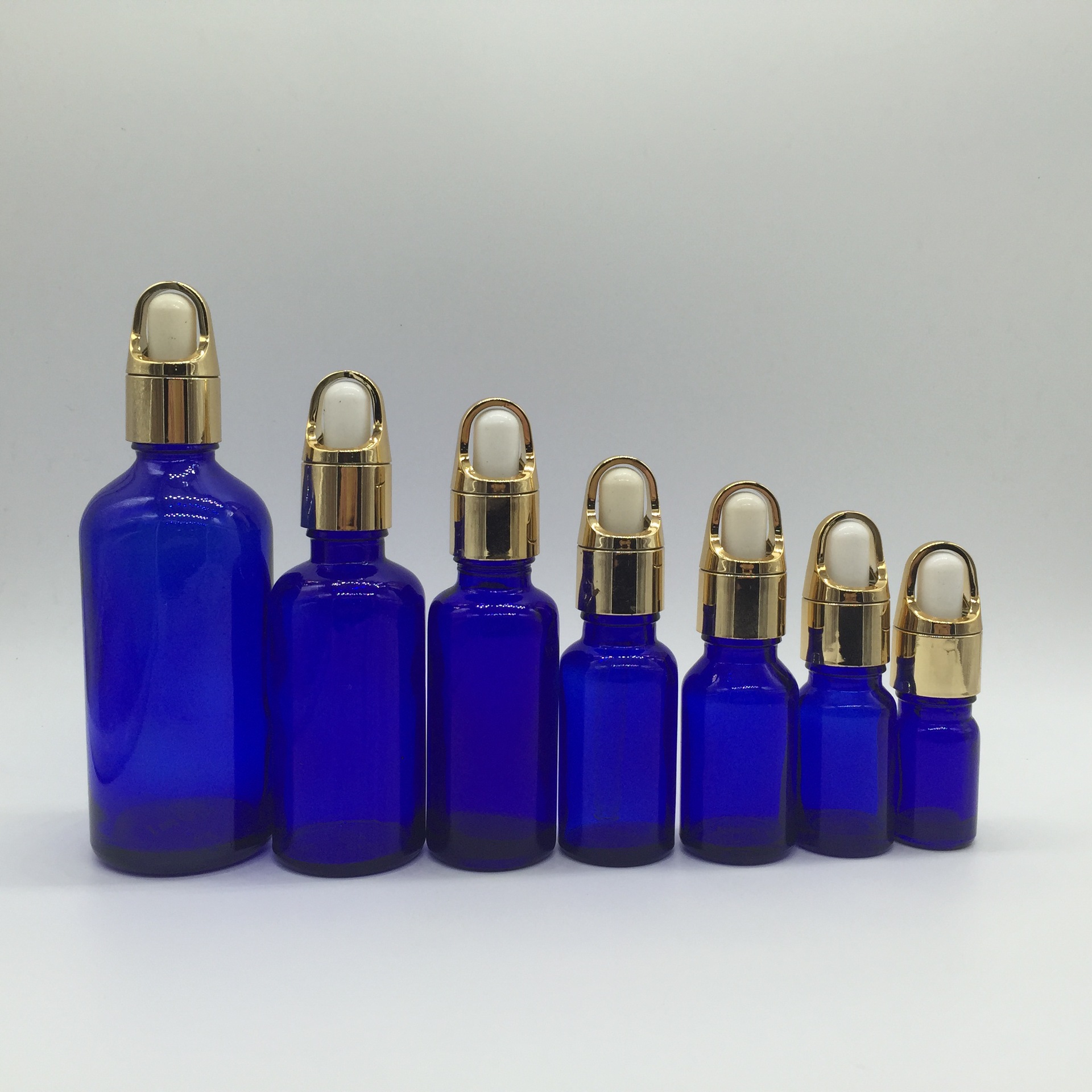 现货供应5ml-100ml蓝色精油瓶 乳液瓶化妆品玻璃瓶